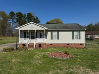 Building Photo - Available to Show