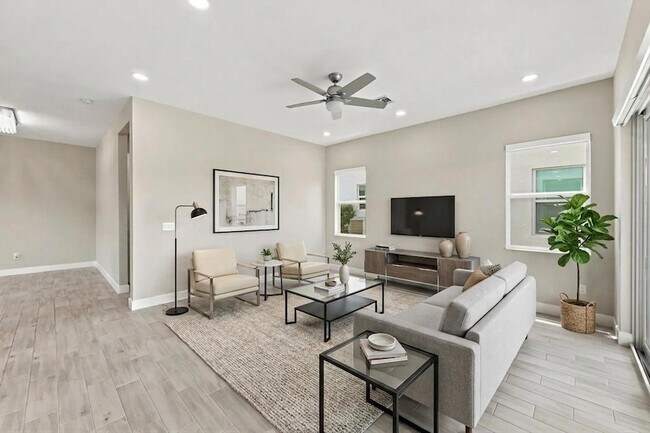 Building Photo - 5608 Macoon Wy