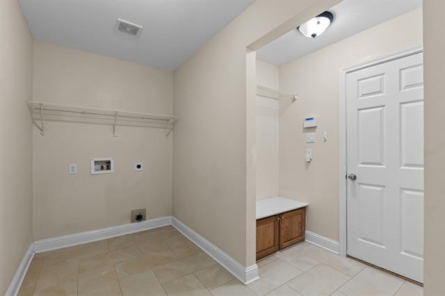 Building Photo - 2606 Ash Dr