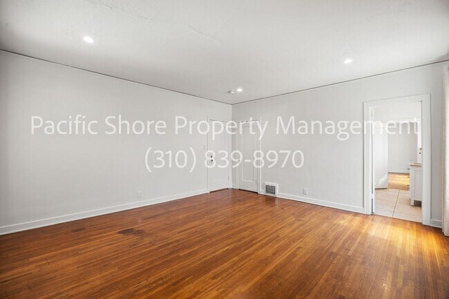Building Photo - 107 N Mansfield Ave