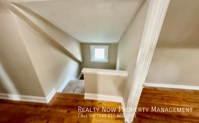 Building Photo - 3638 Glencairn Rd