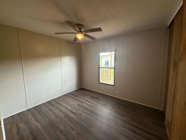 Building Photo - Welcome Home!! 2/2 Newly Renovated Mobile ...