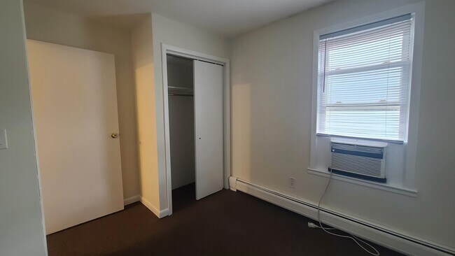 Building Photo - 77 Colgate St