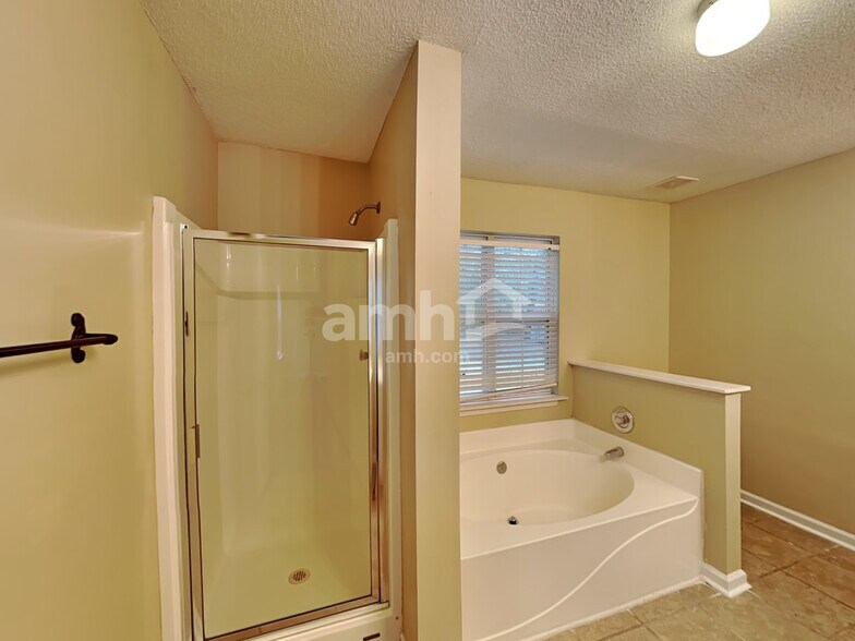 Building Photo - 13314 Michael Lynn Rd
