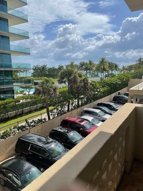 Building Photo - 10185 Collins Ave
