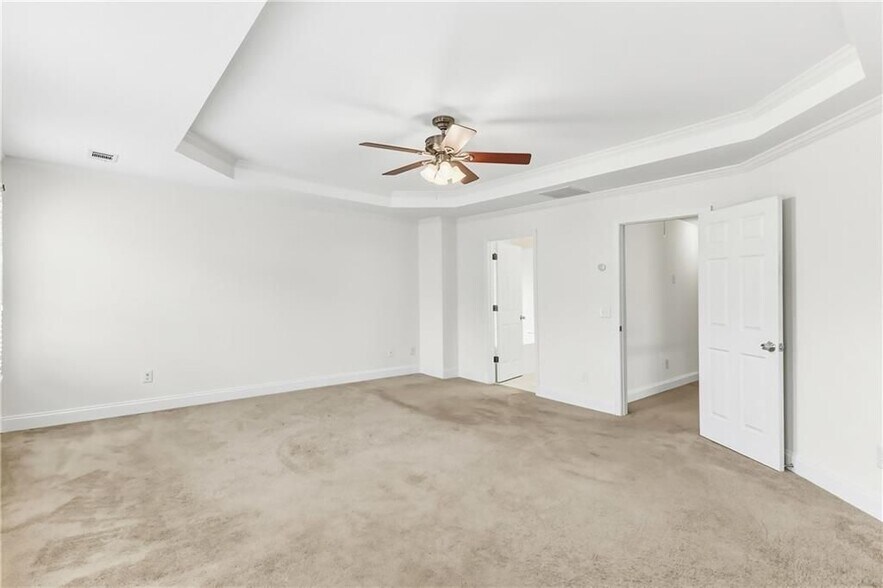 Building Photo - 1923 Thomas Pointe Trace