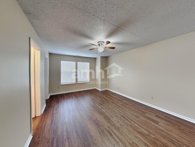 Building Photo - 5969 Claymont Blvd