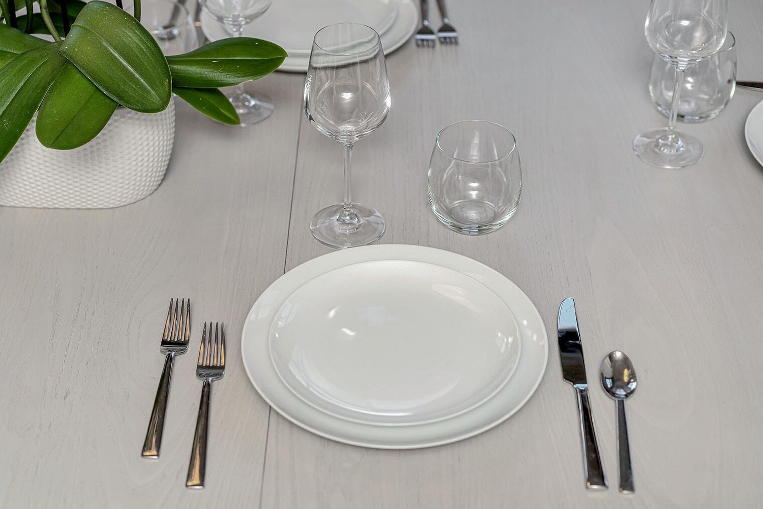 Building Photo - 230 S Pine St