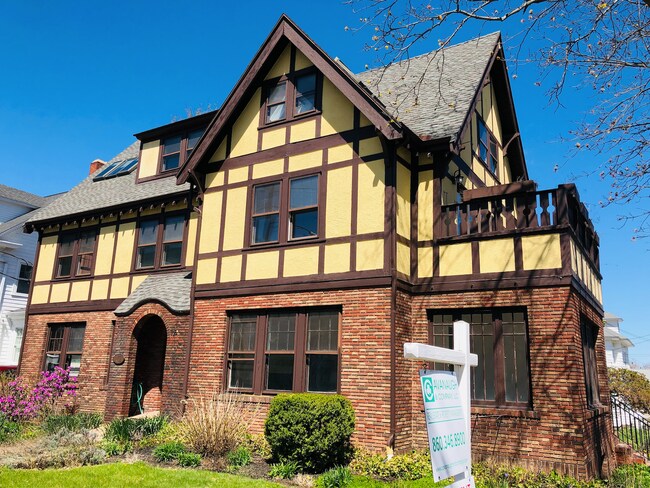 Building Photo - 0 Macdonough Place