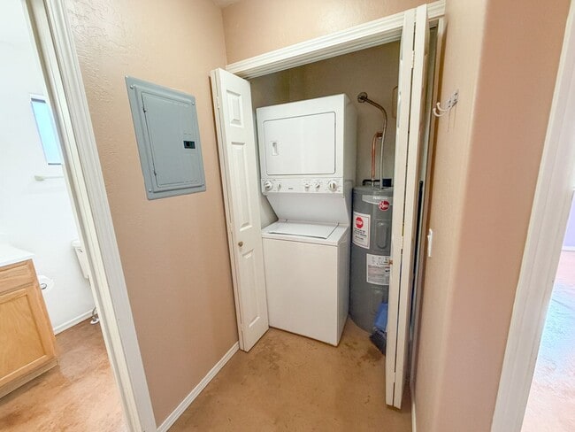 Building Photo - DUPLEX APARTMENT - RIMROCK/LAKE MONTEZUMA