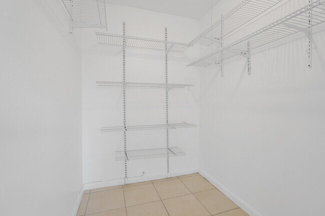 Building Photo - 200 Waterway Dr S