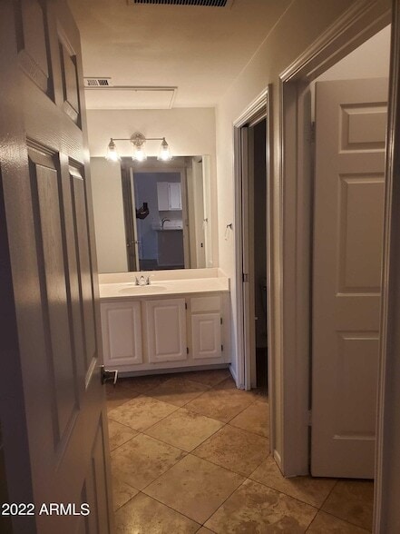 Building Photo - 7009 E Acoma Dr