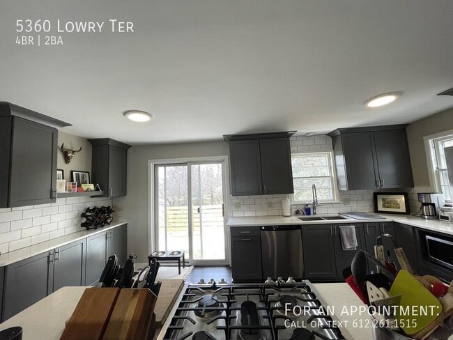 Building Photo - 5360 Lowry Terrace