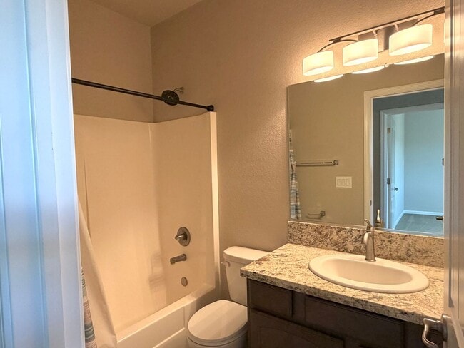 Building Photo - Beautiful Home Ready for Rent!