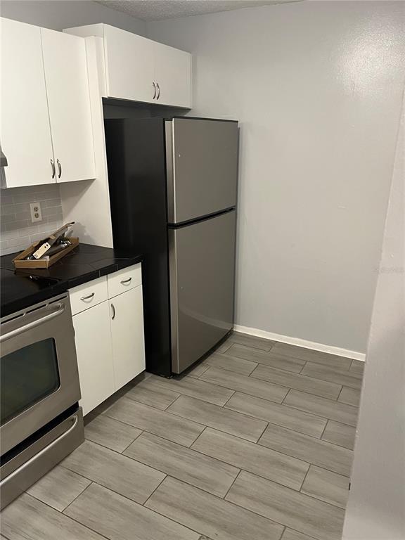 Building Photo - 616 Kenwick Cir