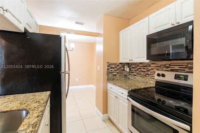 Building Photo - 15635 SW 74th Cir Dr
