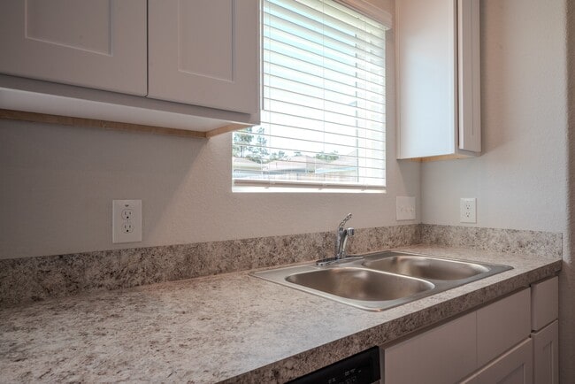 Building Photo - 22720 American Kestrel Ct