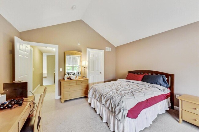 Building Photo - 4427 Lainie Cir