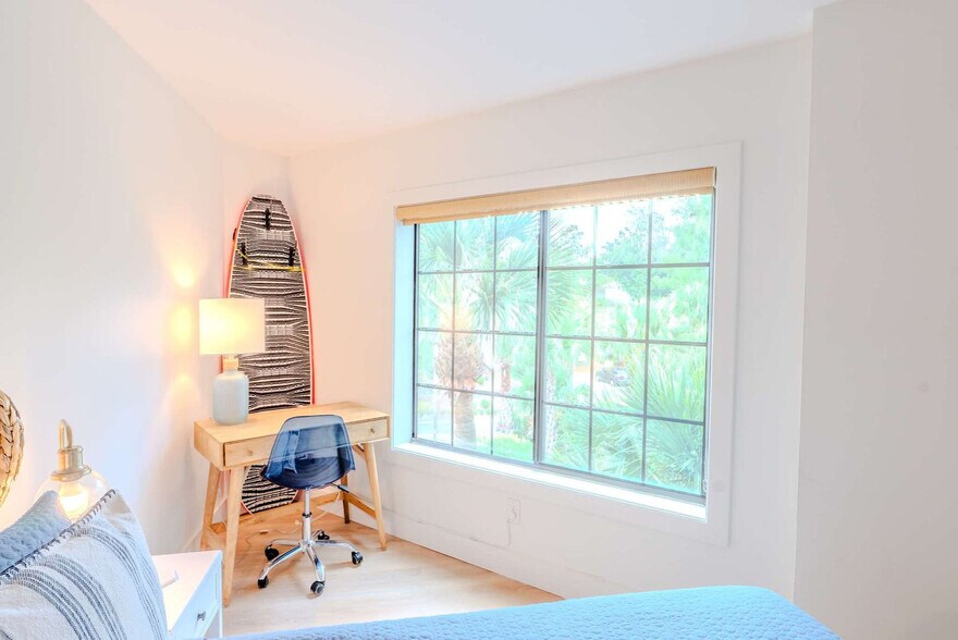 Building Photo - 10 Lemoyne Ave