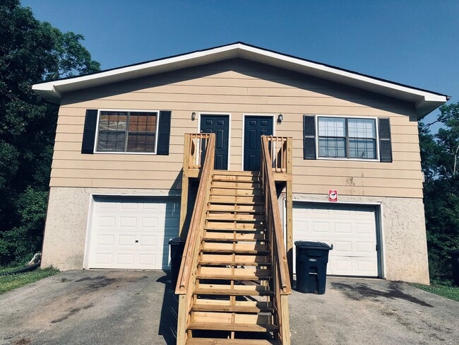 Building Photo - 1210 West End Ave