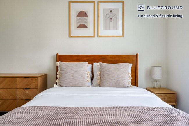 Building Photo - 2001 Ed Bluestein Blvd