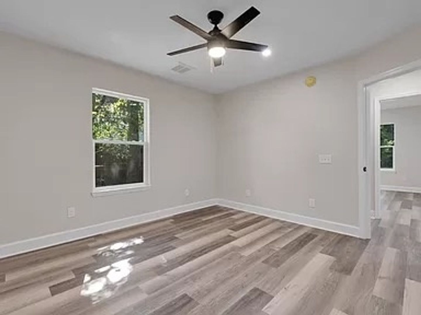 Building Photo - 2034 Harold Ct