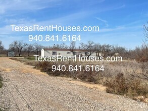 Building Photo - Country Living on 11 Acres near Iowa Park