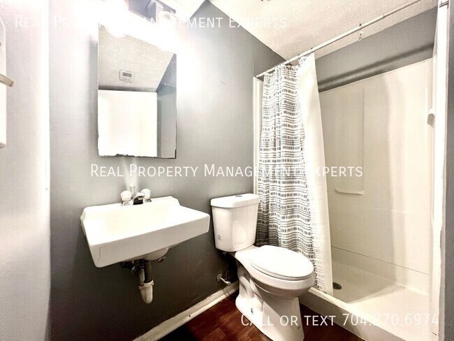 Building Photo - 5120 Speyside Ct