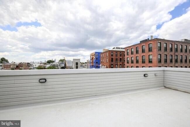 Building Photo - 2441 Coral St