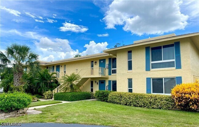 Building Photo - 306 Palm Dr