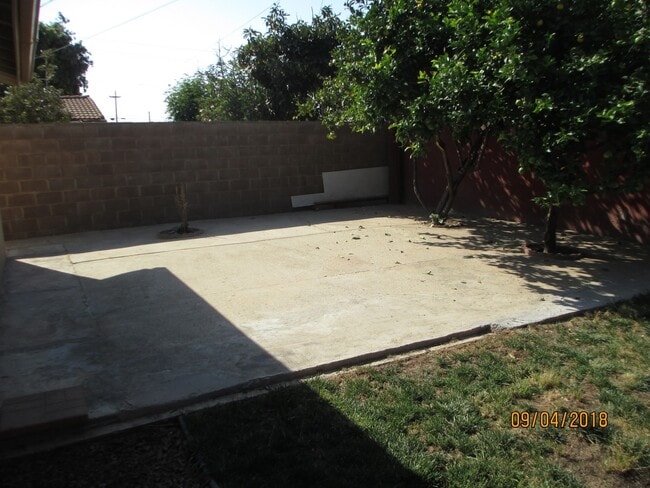 Building Photo - 1125 W Tunnell St