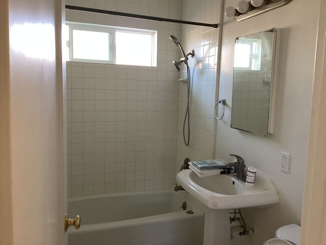 Building Photo - Westside location