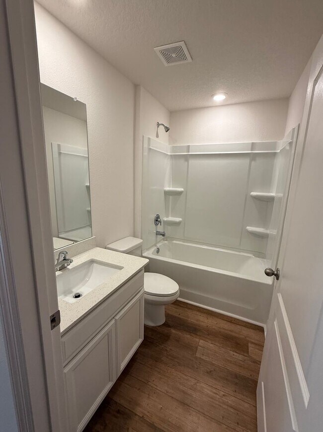 Building Photo - Stunning Brand-New 3-Bedroom Home in Prime...