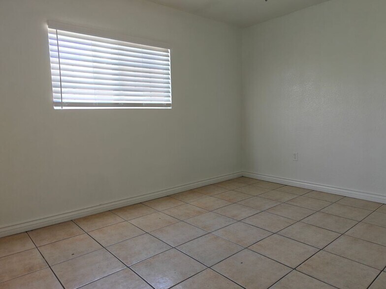 Building Photo - 1301 Turrill Ave