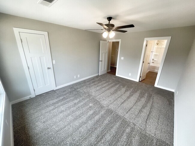 Building Photo - 358 Honeycomb Ct