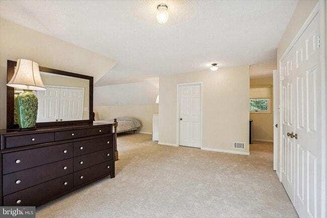 Building Photo - 9708 Locust Hill Dr