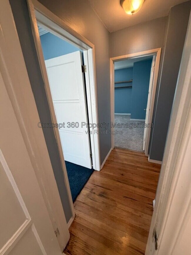 Building Photo - 5029 Fidler Ave
