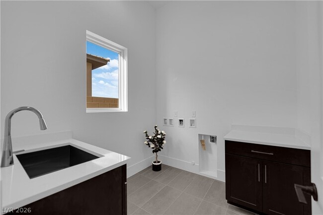 Building Photo - 4792 Outlook Peak St