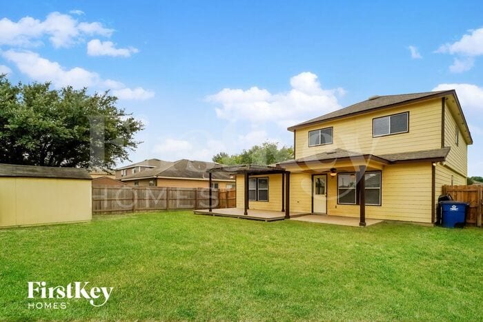 Building Photo - 112 Rustic Acres