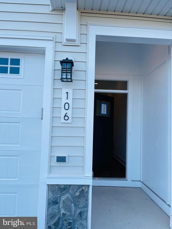 Building Photo - 106 Choke Cherry Ct