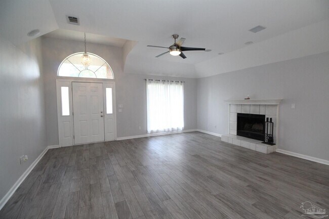 Building Photo - 22 Arapaho Dr