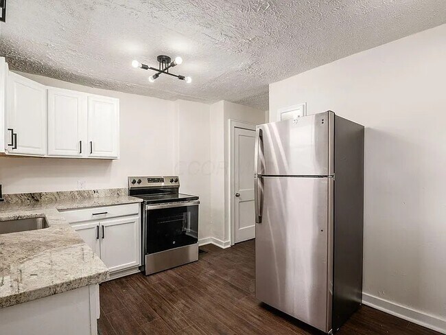 Building Photo - 1271-1273-1273 N 6th St