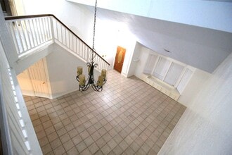 Building Photo - 15614 Barbarossa Dr