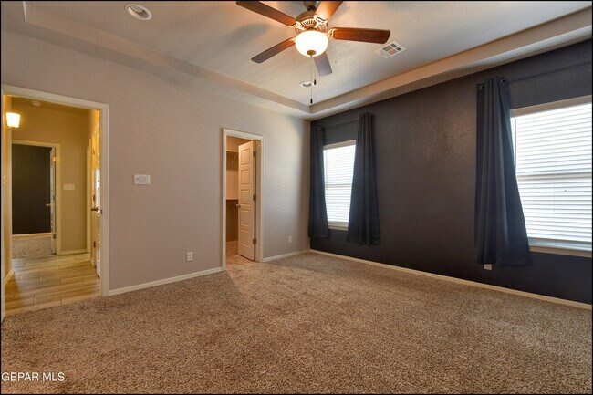 Building Photo - 221 Jennice Cir