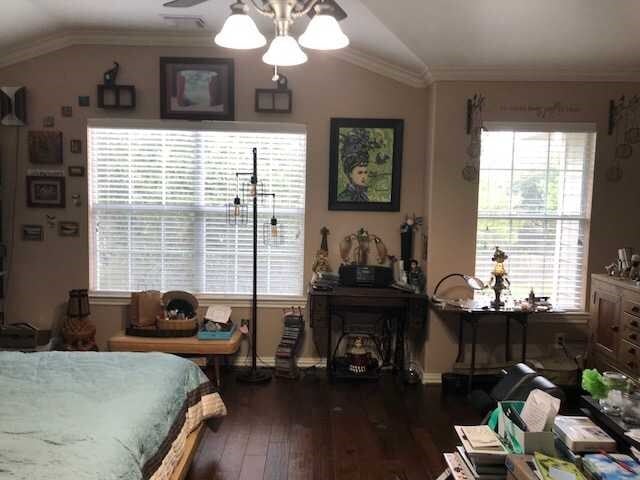 Building Photo - 25254 Finchgrove Ln