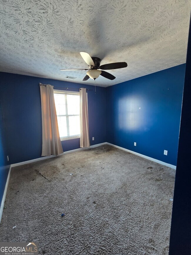 Building Photo - 108 Talon Pl