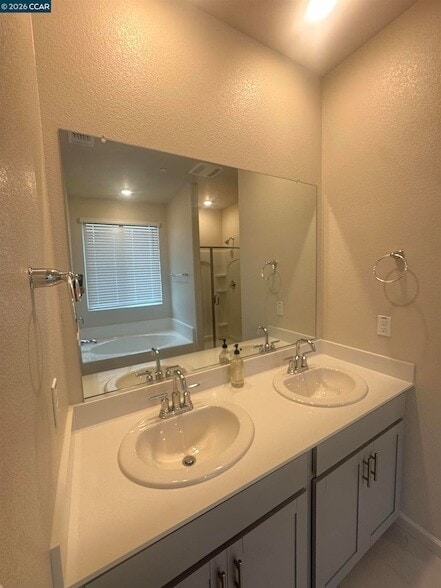 Building Photo - 4202 Markovich Ct