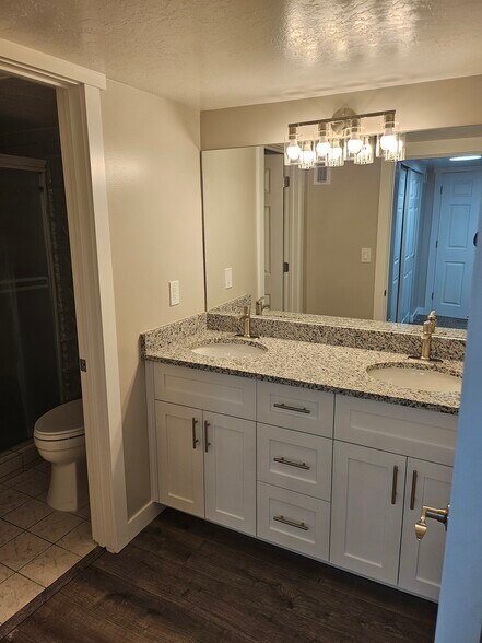 Building Photo - 3503 Quincy Ave