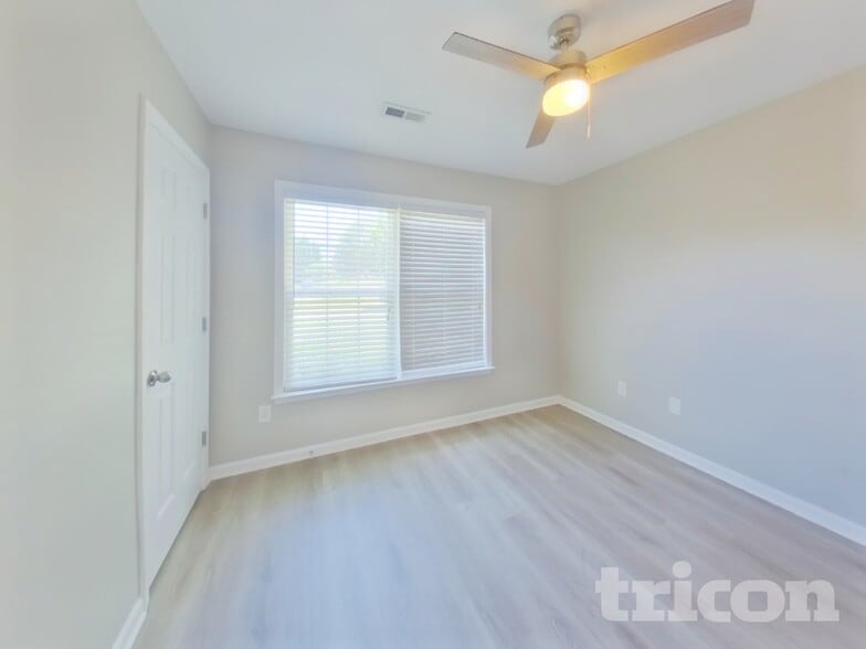 Building Photo - 707 Patriot Ln