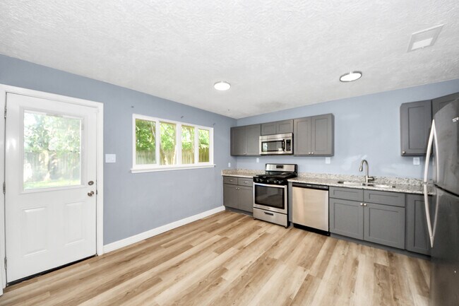 Kitchen - 26722 Cypresswood Dr